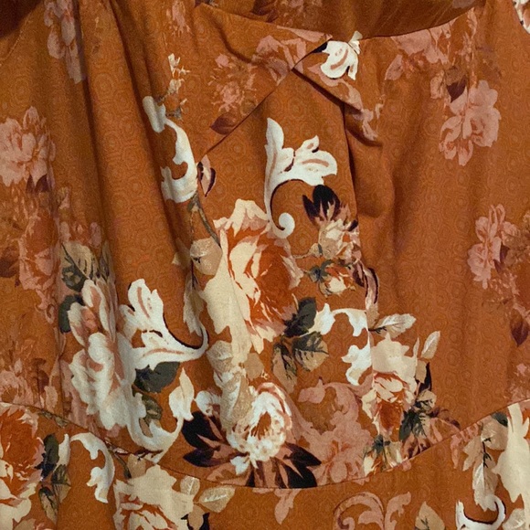 Torrid size 1 floral dress - Picture 2 of 3